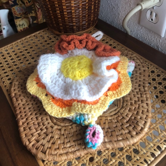 Trio of Vintage Crochet Hot Pads/Trivets - Picture 4 of 12